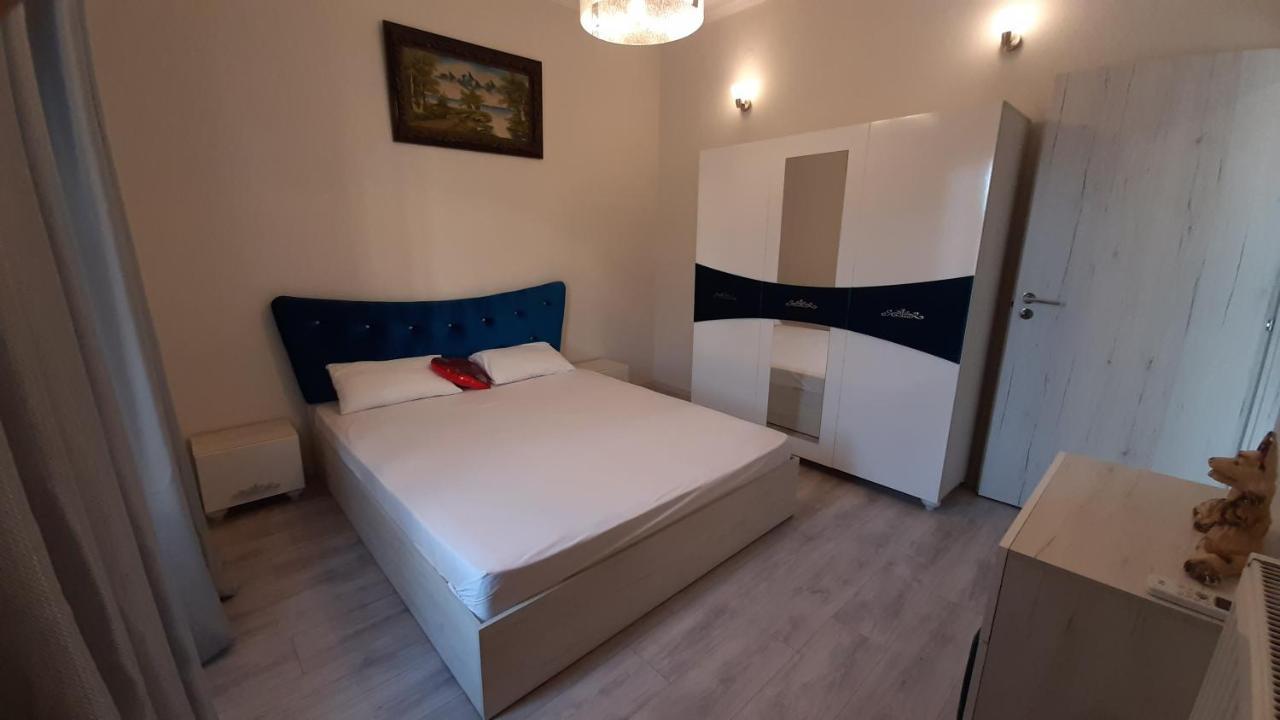 Irida Apartments Неа Скиони Екстериор снимка