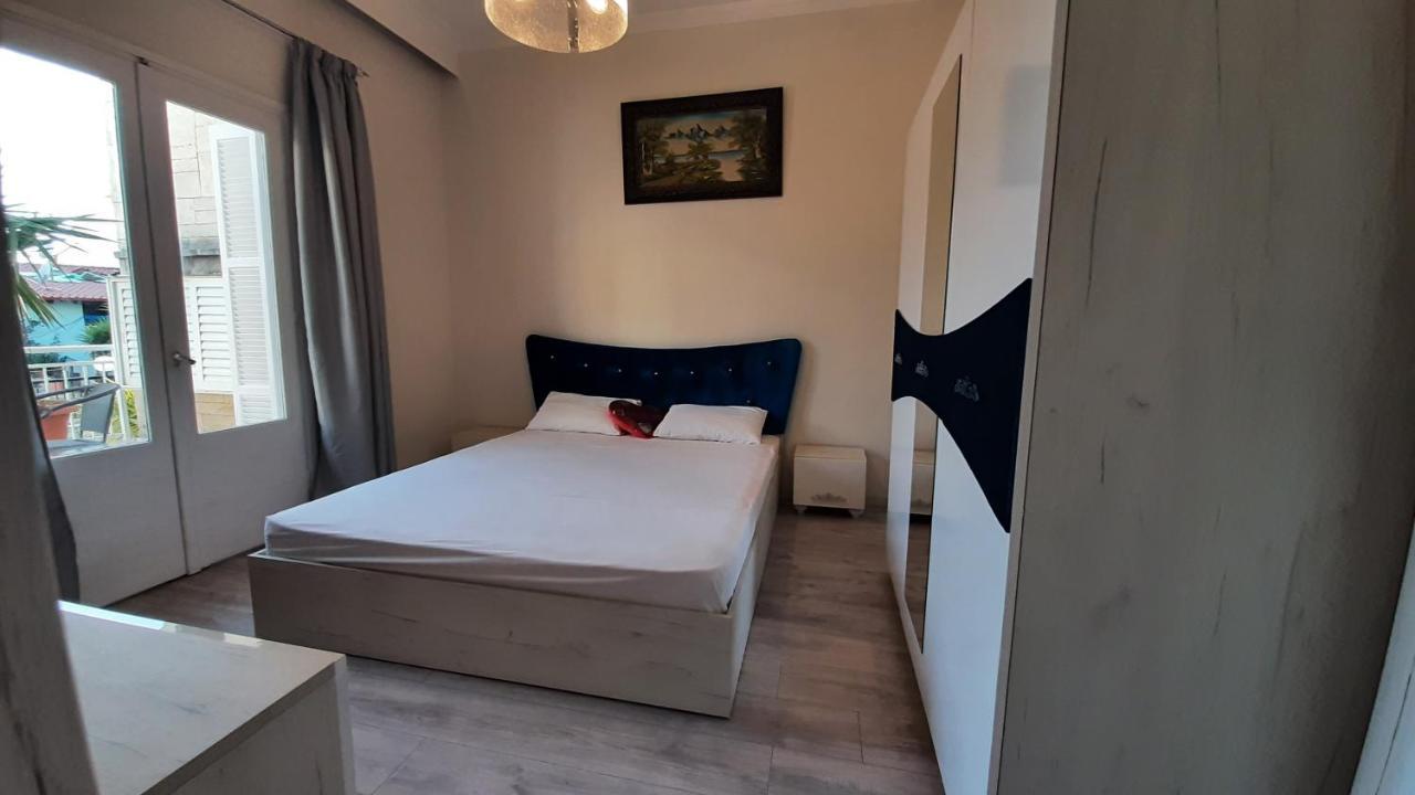 Irida Apartments Неа Скиони Екстериор снимка