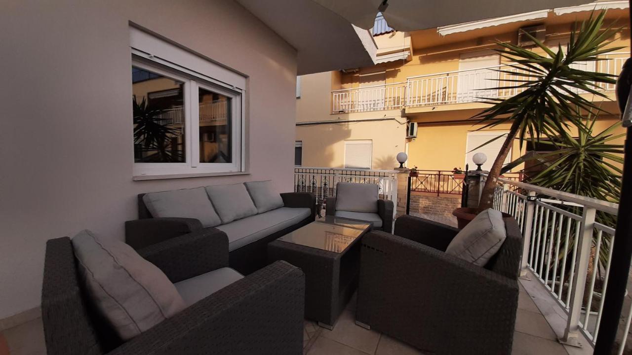Irida Apartments Неа Скиони Екстериор снимка