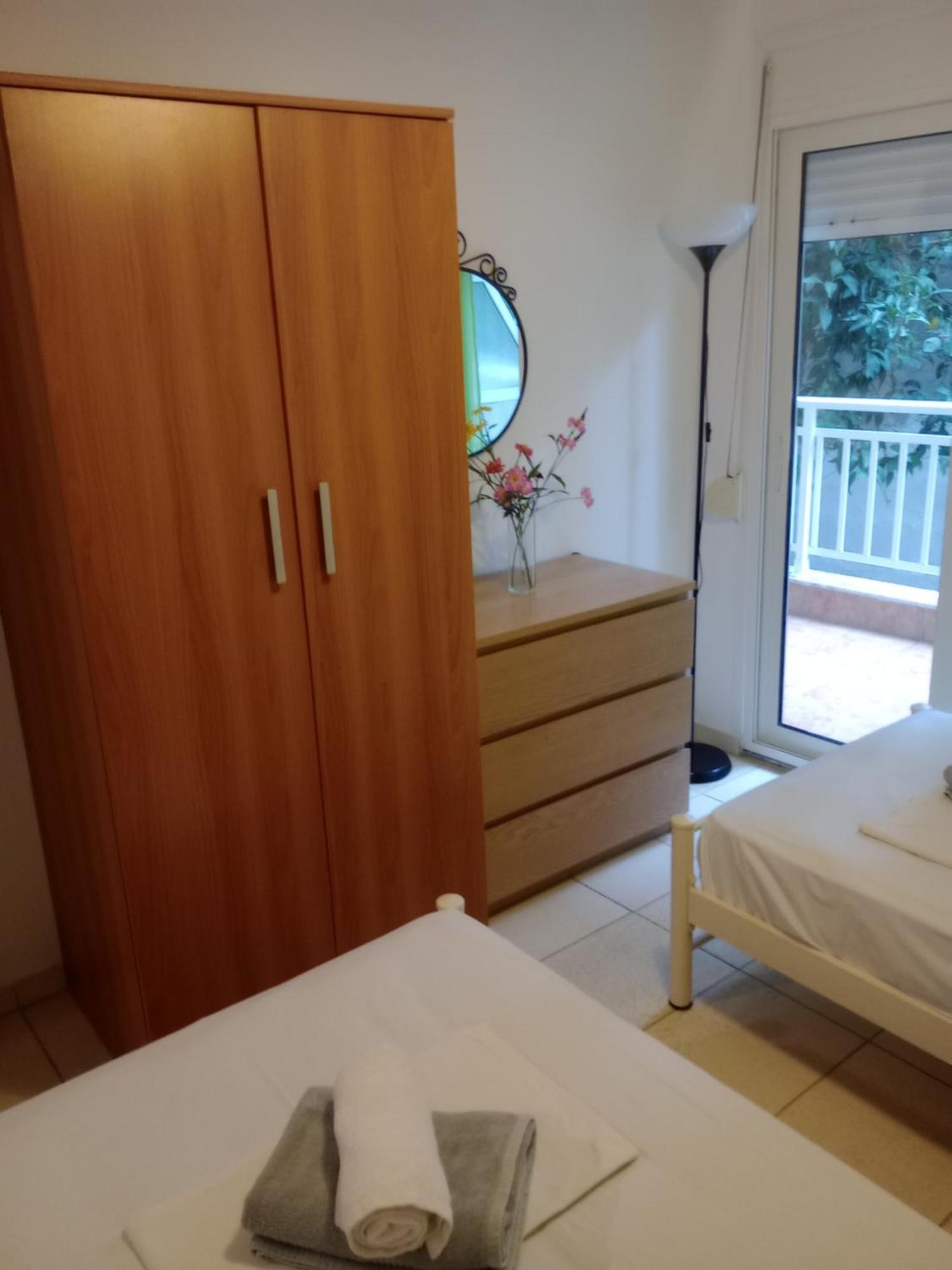 Irida Apartments Неа Скиони Екстериор снимка